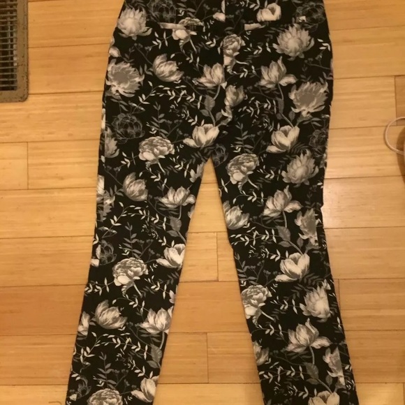 Cynthia Rowley Pants - Picture 6 of 7